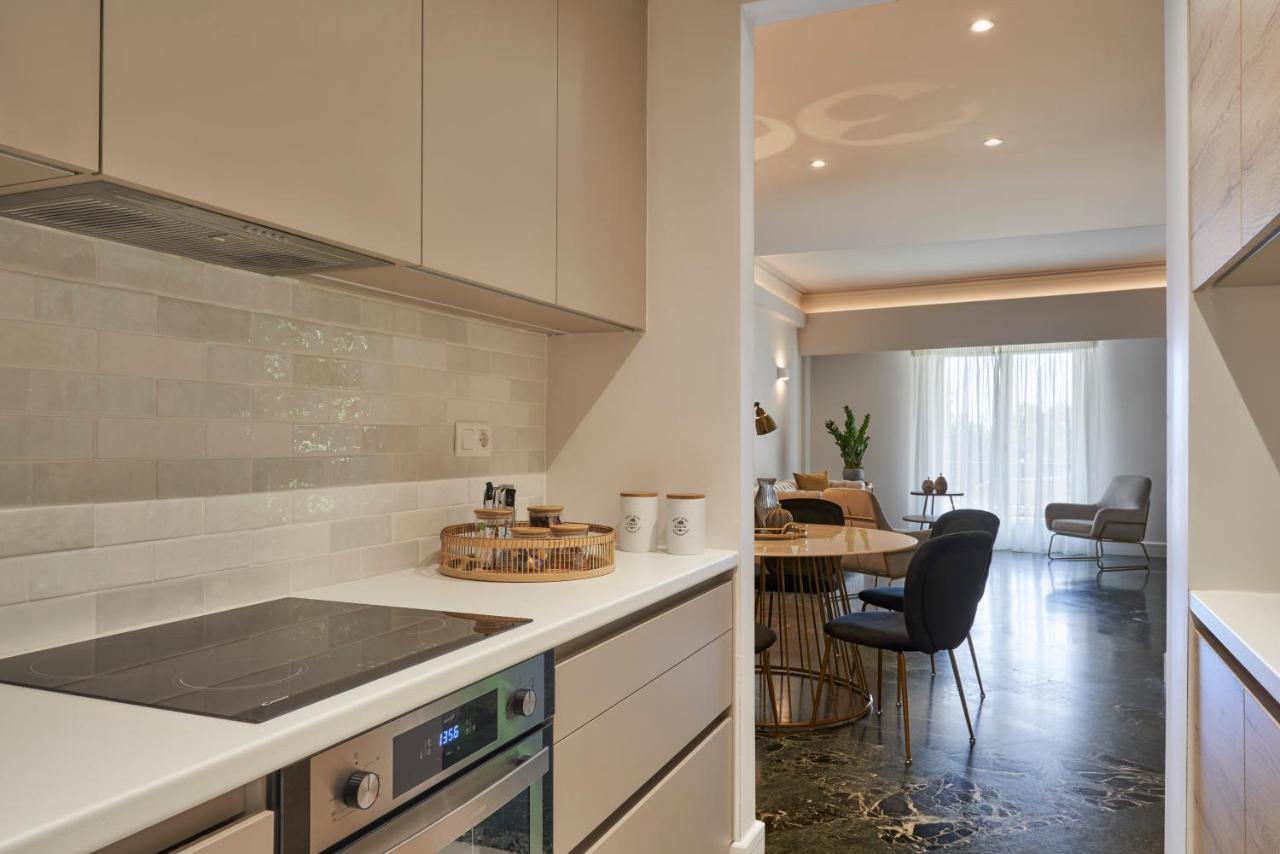 Chic N Bright 3Bd Apt With Hilton View Atenas Exterior foto