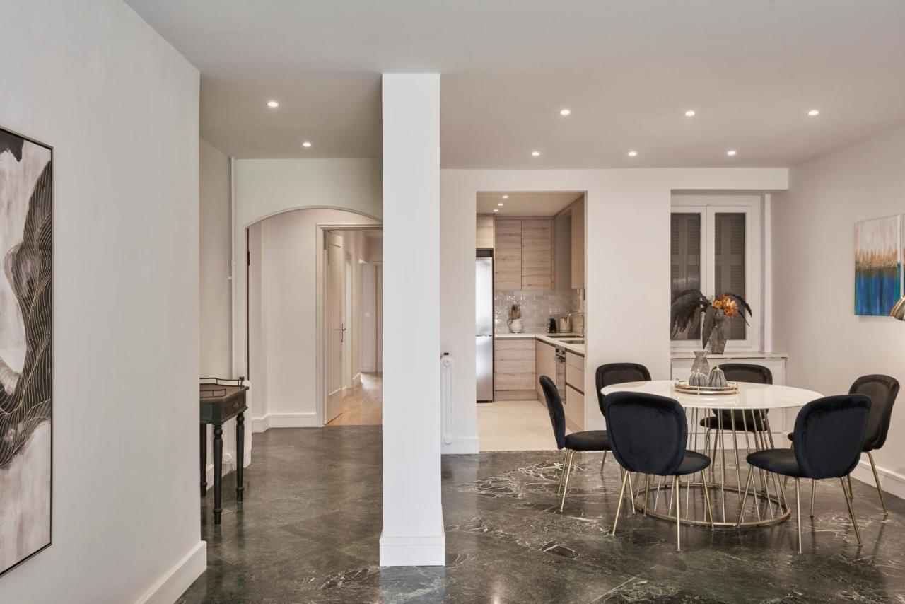 Chic N Bright 3Bd Apt With Hilton View Atenas Exterior foto